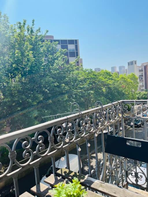 פריז Beautiful Apartment With Balcony מראה חיצוני תמונה
